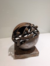 Sculpture boule de gui en fer