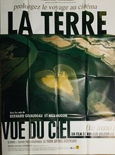 Affiche cinéma LA TERRE VUE