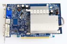 Carte PC Graphique GIGABYTE  GV-RX13P256D-RH - Vintage - Collection