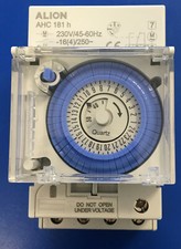 HORLOGE RAIL DE PROGRAMMATION