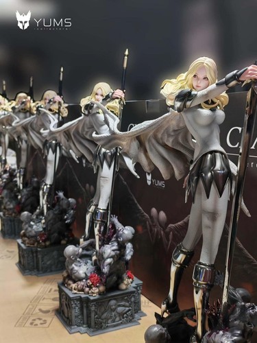 Yums collectors claymore - collectors,