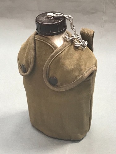 Gourde modèle 1952 - gourde, housse