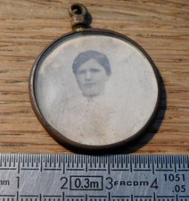 ancien WW2 MEDAILLON PHOTO de