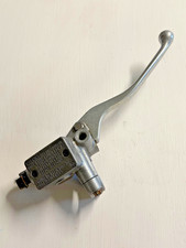 Maitre cylindre frein avant