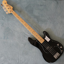 Basse précision noire - basse, de