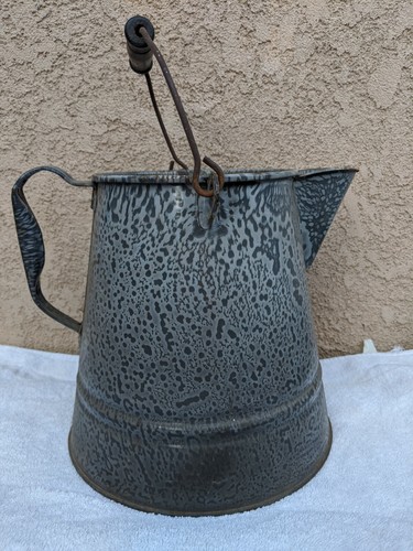 Grey enamelware graniteware - enamelware,