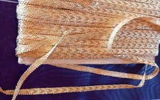 ANCIEN  RUBAN GALON  FIL OR METALLISE  3 METRES  SUR 0,6 CM ETAT NEUF N°3