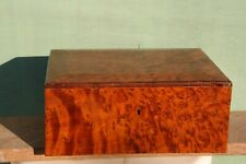 boite enh bois ancienne loupe de thuyas . **