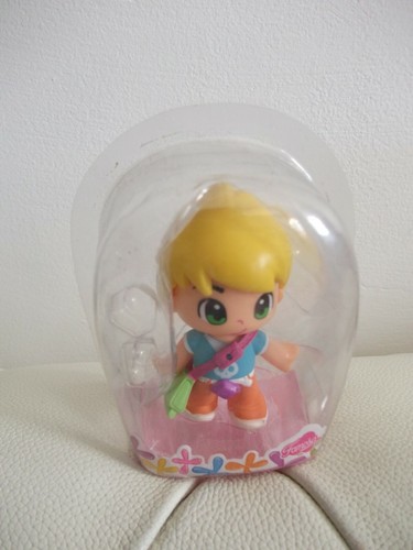 Figurine famosa neuve 8cm - neuve,