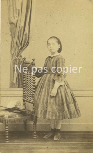 Jeune fille verts 1865 cdv - fille,
