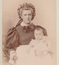 RARE BEBE et sa NURSE NOURRICE
