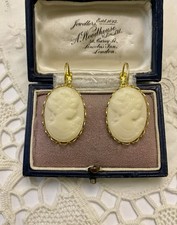 SUBLIME CAMEE EN Celluloid , Plaqué Or , BELLES BOUCLES D’OREILLES ANCIENNES