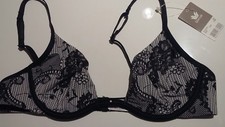 SOUTIEN GORGE WACOAL BFA230