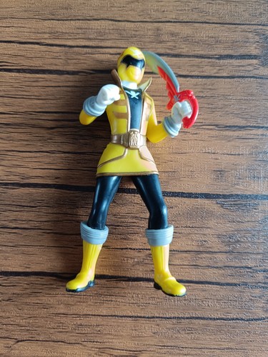 Figurine power rangers jaune - figurine,