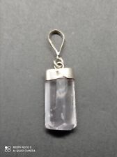 Pendentif argent massif et pierre naturelle , poinçonné 925 ( argent ) .