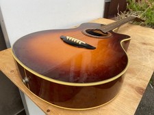 Guitare acoustique électrique