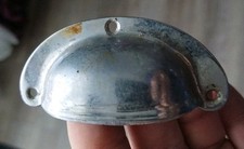 Poignée Coquille Ancienne En Tôle Emboutie Chromé Pour Meuble Industriel Atelier