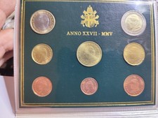 Coffret BU 8 Pièces Vatican de 2005.
