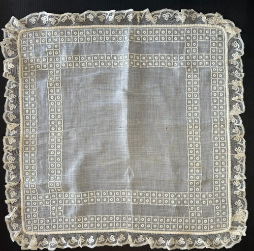 Dentelle ancienne grand - dentelle,