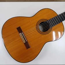 Guitare classique Yamaha Grand