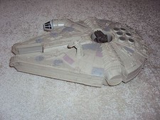 VAISSEAU STAR WARS FAUCON MILLENIUM LUCAS FILMS LTD LEWIS GALOOB TOYS 1995