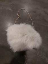 Manchon fourrure poupée