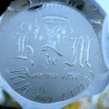 ancien presse papier daté