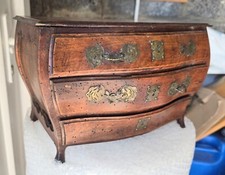 COMMODE MAITRISE MINIATURE NOYER EP.XVIIIÈME LOUIS XV GALBÉ 31.5X17X20CM.