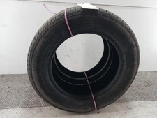 Pneu 175/65 R14 82 T