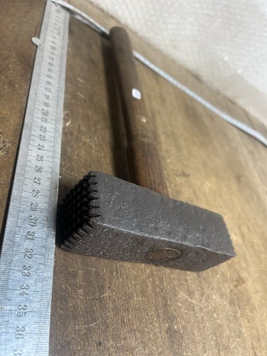 Outil ancien old tool tailleur - outil,