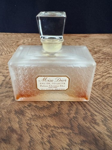 Flacon eau toilette - d'eau, dïor