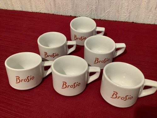 Lot anciennes tasses à - 6,