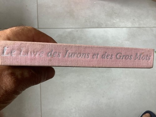 Livre des jurons - le,