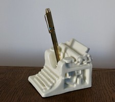 MACHINE a ECRIRE, encrier ou