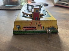 Ancien jouet Russe CCCP Tin Toy train station mécanique année 50 Vintage