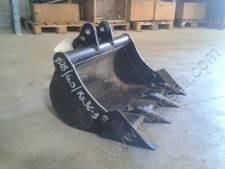 Godet de 600mm axes 25mm pour