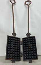 Ancien XXème très beau moule en hostie en fer