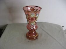 Beau vase en verre à décor émaillé de fleurs et rubans vers 1960