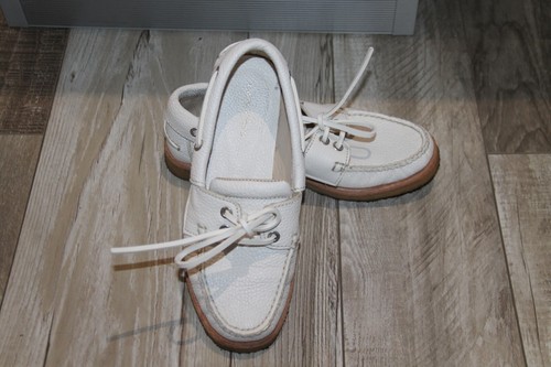 Jolies chaussures bateau - jolies,