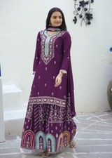 Robe Salwar Kameez Costume