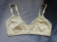 Soutien gorge sans armature microfibre stretch jaune pâle dentelle ETAM L TBE