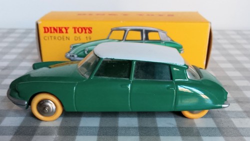 Voiture miniature dinky toys - dinky,