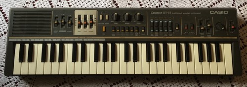 Casio vintage keyboard 68 - casio,