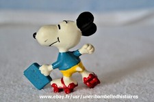 figurine SNOOPY patins a