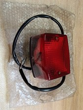 UN FEU ARRIERE 35720-48522 MOTO SUZUKI TS50ERKZ(Z/D) Z 1982 TS 50