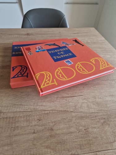 Livre des timbres - le, france