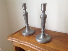 Paire anciens bougeoirs étain