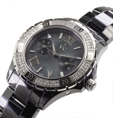 Montre pour femme - , guess