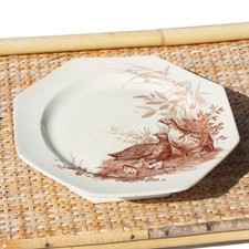 Ancienne assiette montée en faïence anglaise Wedgwood / modèle Rustic / Perdrix