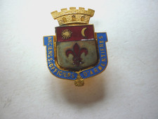 Insigne émaillé ancien
